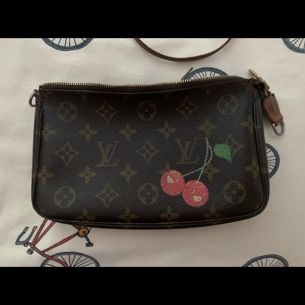 Louis Vuitton Cherry Pochette